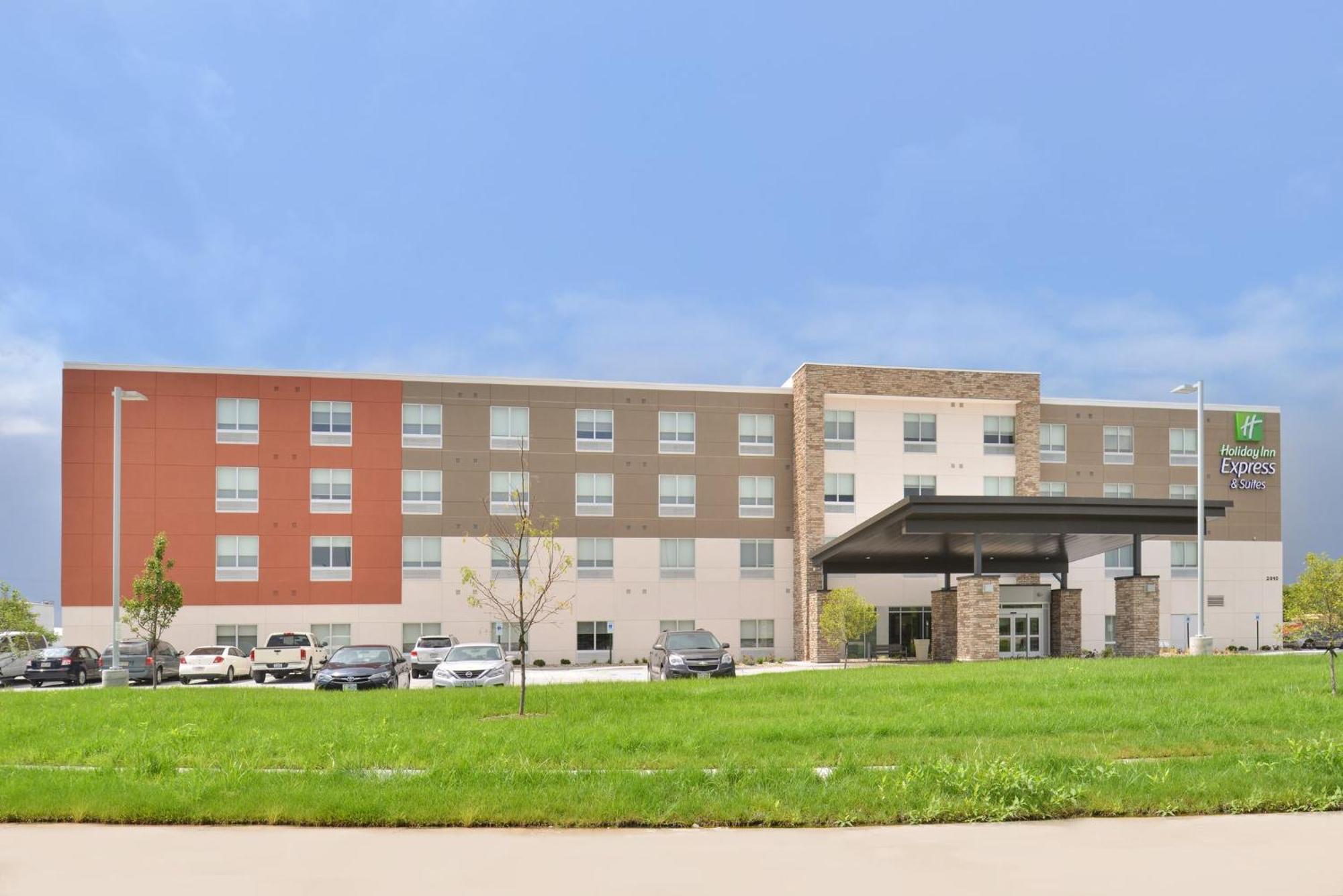 Holiday Inn Express & Suites Omaha Airport By Ihg Carter Lake Exterior foto